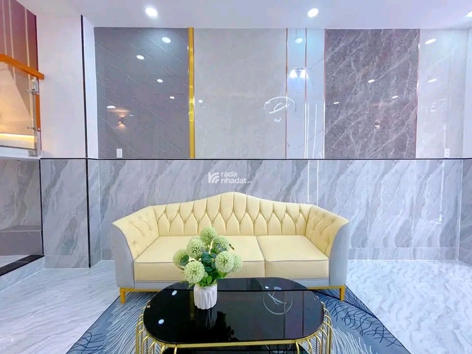 Quận 7 bán nhà Huỳnh Tấn Phát 70m2 8tỷ5 sổ riêng chính chủ.