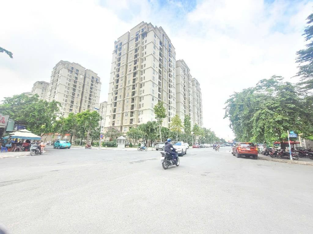 Biệt Thự 3 Tầng Có Thang Máy – Mặt Tiền Thanh Nga – PHƯỚC LONG B Q9 - 7x22m – BTCT – NHỈNH 21TỶ TL.