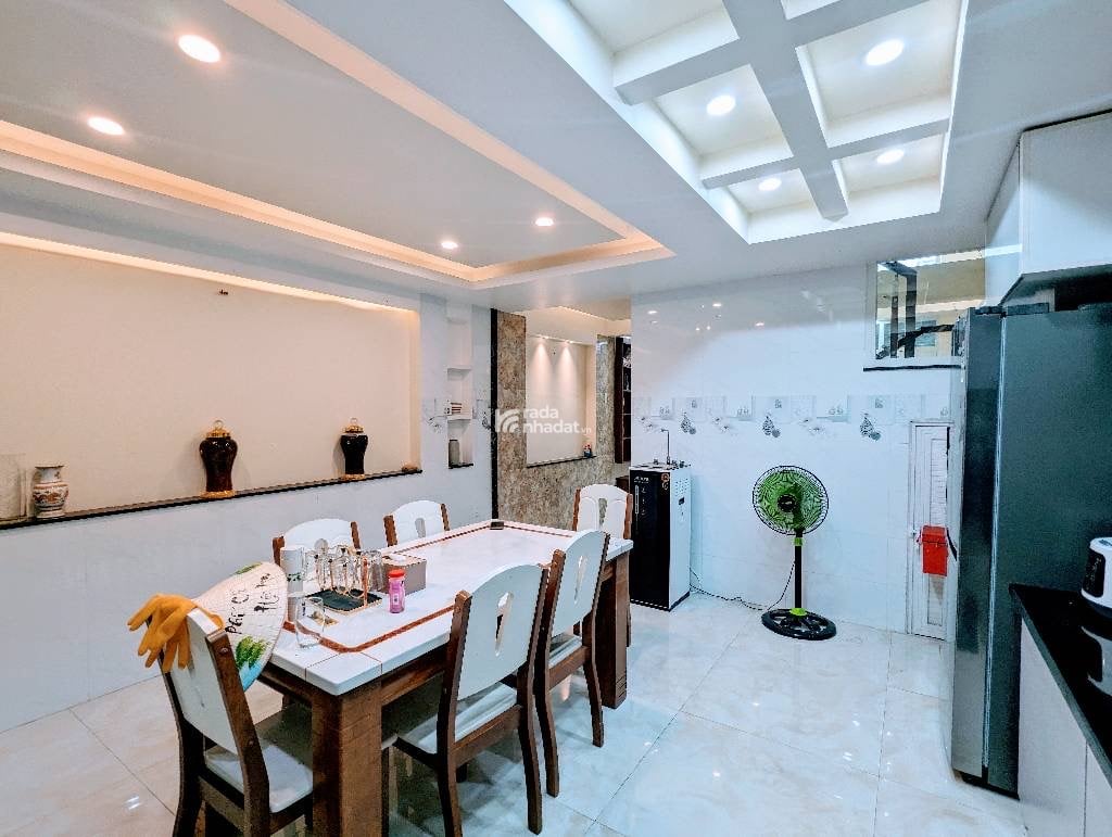 HXH 74.7m2 - Giá 7.9 tỷ - 3 tầng - 3PN - Nhà mới Phạm Hữu Lầu, Q7