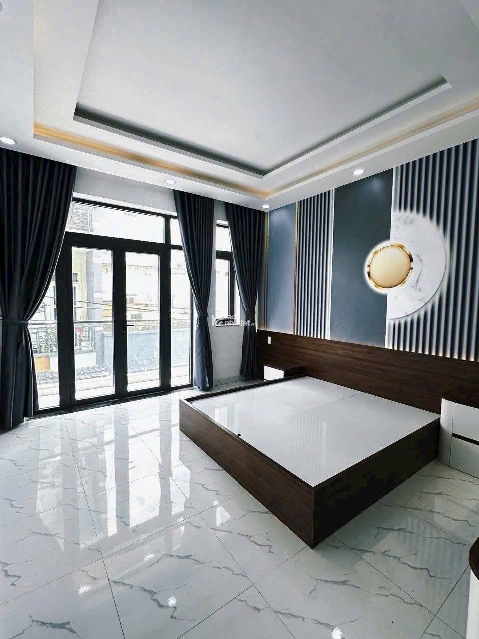 Bán nhà hẻm xe hơi Phan Đình Phùng, Phú Nhuận, nhiều tiện ích, 54m2, SHR giá 3 tỷ 700 TL