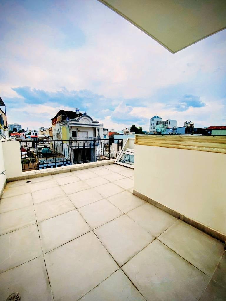 Bán nhà Quận 10 - 4,8 x 17 x 6 tầng - 350m2 sàn - HXH khu phân lô kế Vạn Hạnh Mall 