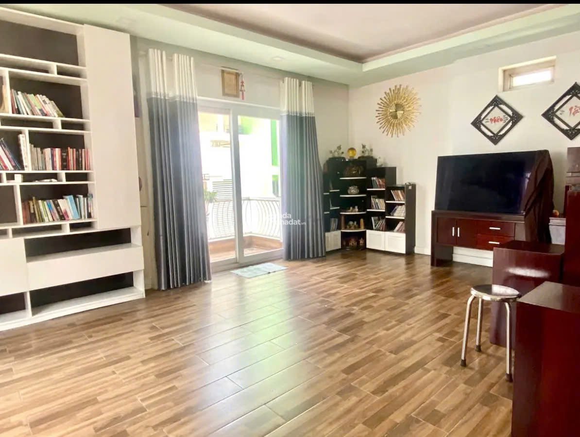 Biệt thự 3 tầng lộng lẫy ngay Celedon City, 172m2, đẳng cấp đỉnh cao