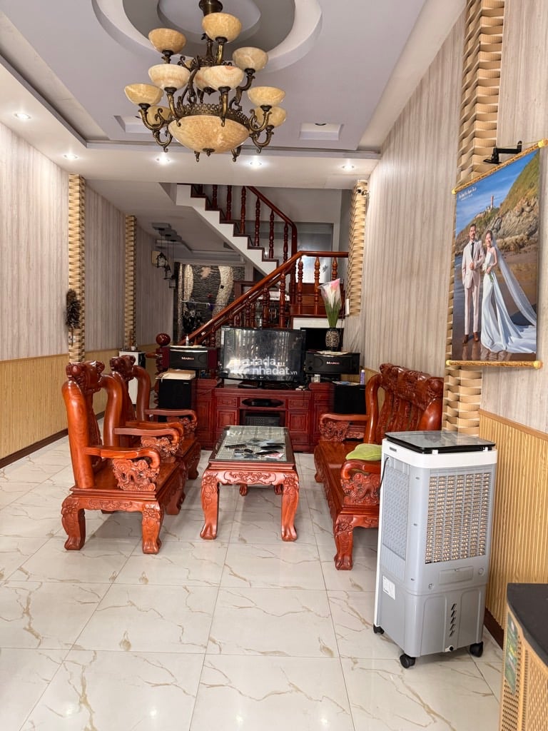 SÁT MẶT TIỀN -4 TẦNG - HẺM XE HƠI -MÃ LÒ- BÌNH TRỊ ĐÔNG A, BÌNH TÂN DT: 4*18m-CHỈ - 7 TỶ 350