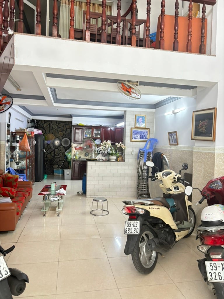 Trịnh Đình Trọng  Phường Phú Trung Quận Tân Phú DT: 4.2*12m -6 tỷ 5