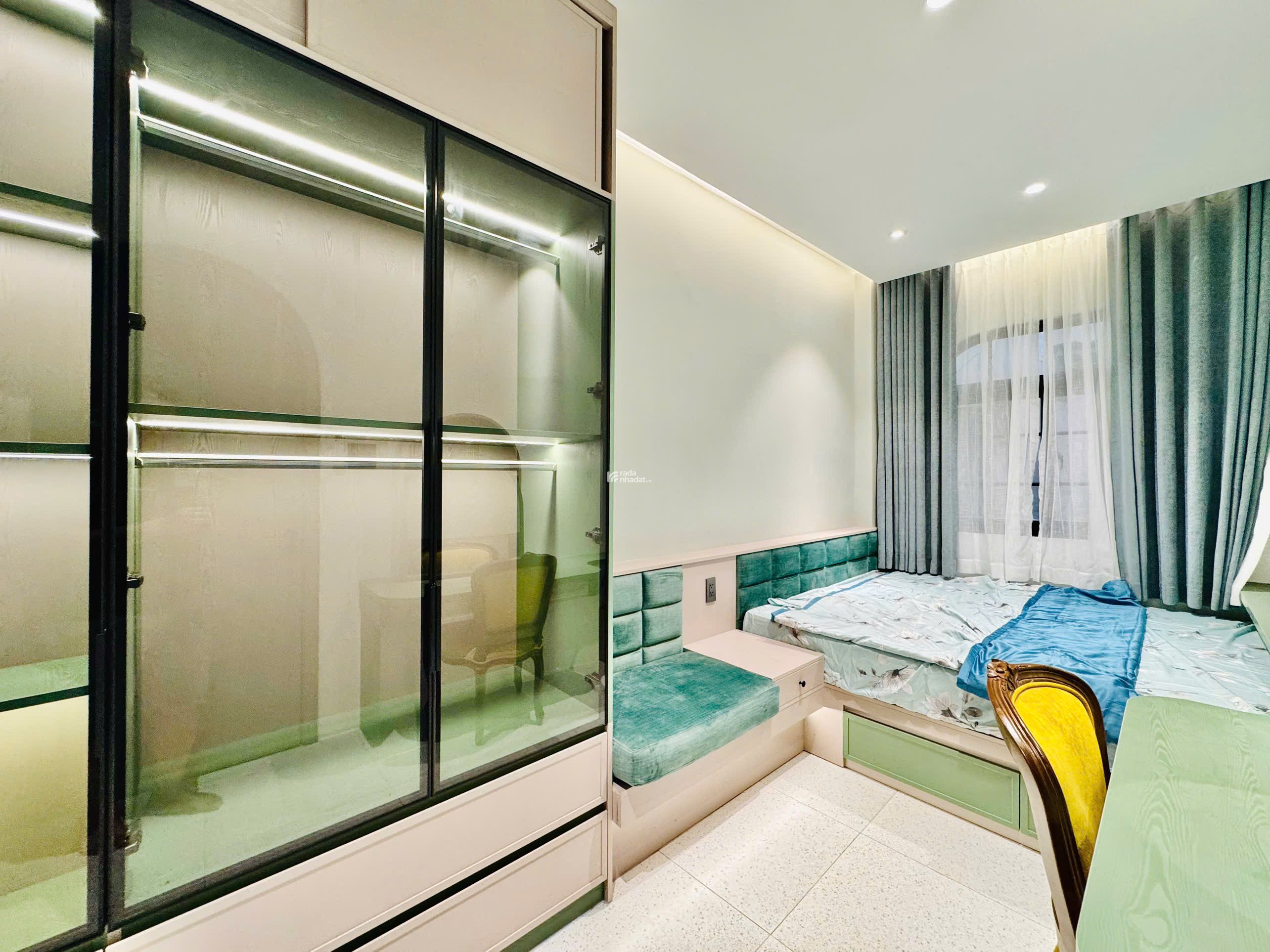 HOT: BÁN NHÀ FULL NỘI THẤT CAO CẤP 29// HOÀNG HOA THÁM, P6 BÌNH THẠNH