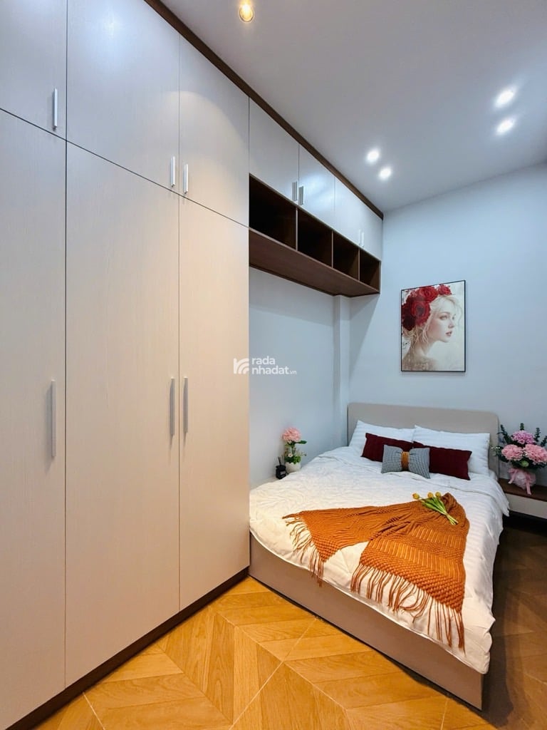 TÂN BÌNH 10” SIÊU THỊ EMART 2” - 2 TẦNG MỚI - 3 PHÒNG (1 PN DƯỚI TRỆT) - NGANG 4M - FULL NỘI THẤT
