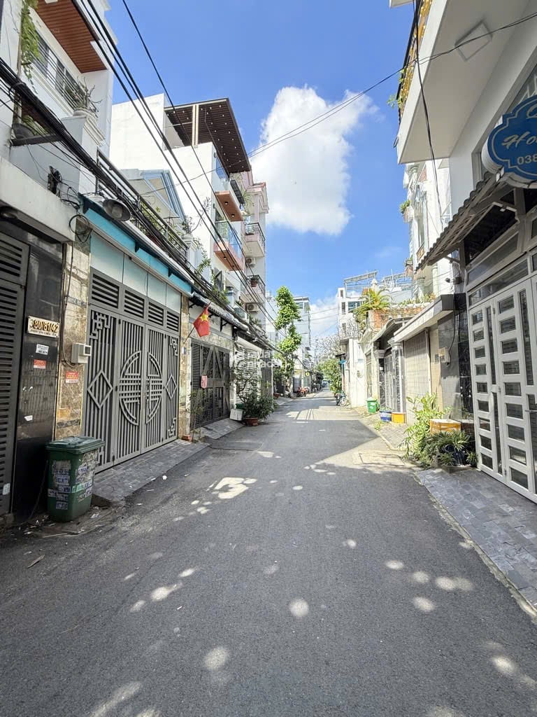 Nhà đẹp 4 tầng  Lê Văn Thọ  P8  Gò Vấp  4.5x17m  Hẻm 6m thông  Giá 9.2 Tỷ TL tốt