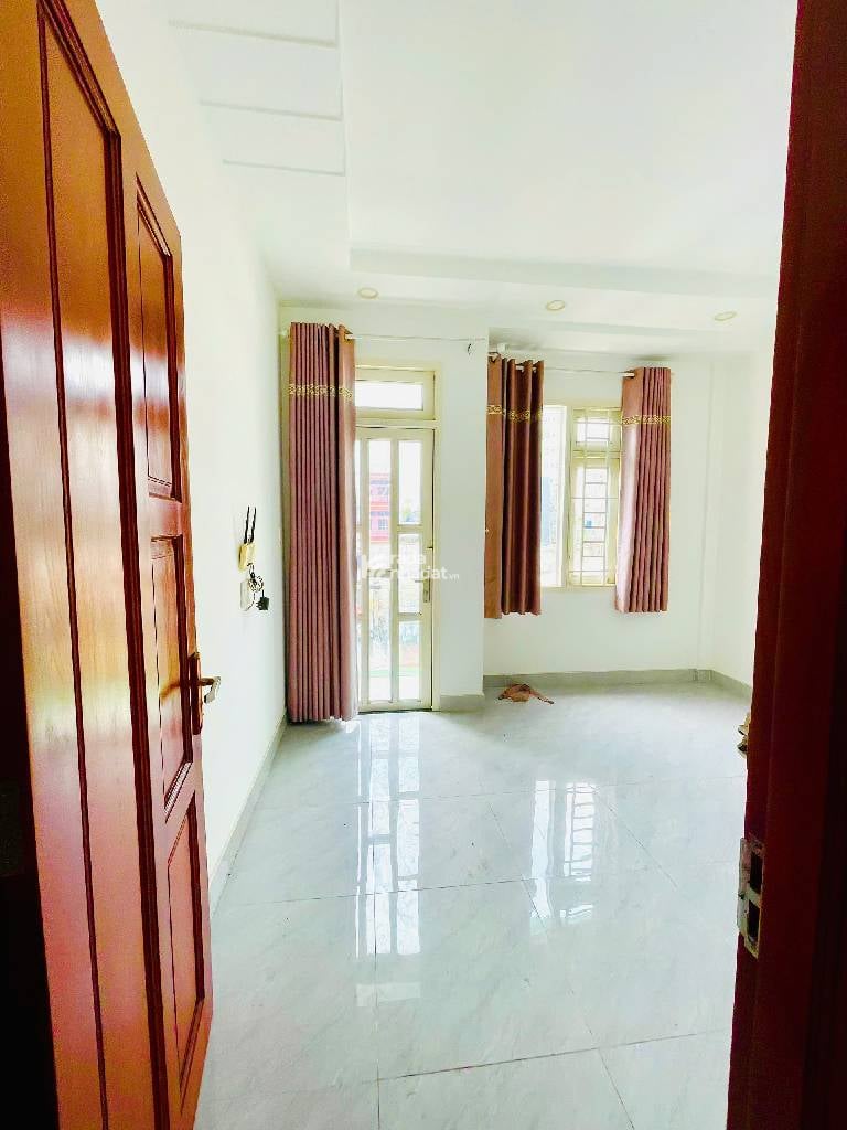   Nguyễn Biểu   Phường 1 Quận 5  