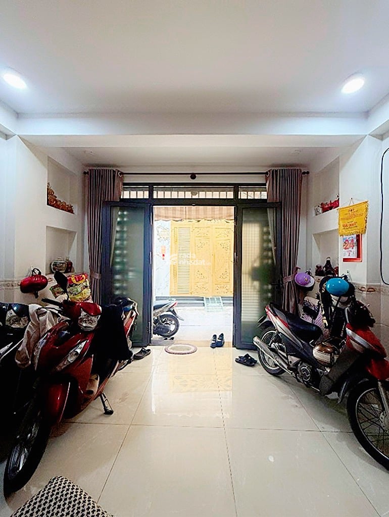 Bán nhà gần bình long văn cao 