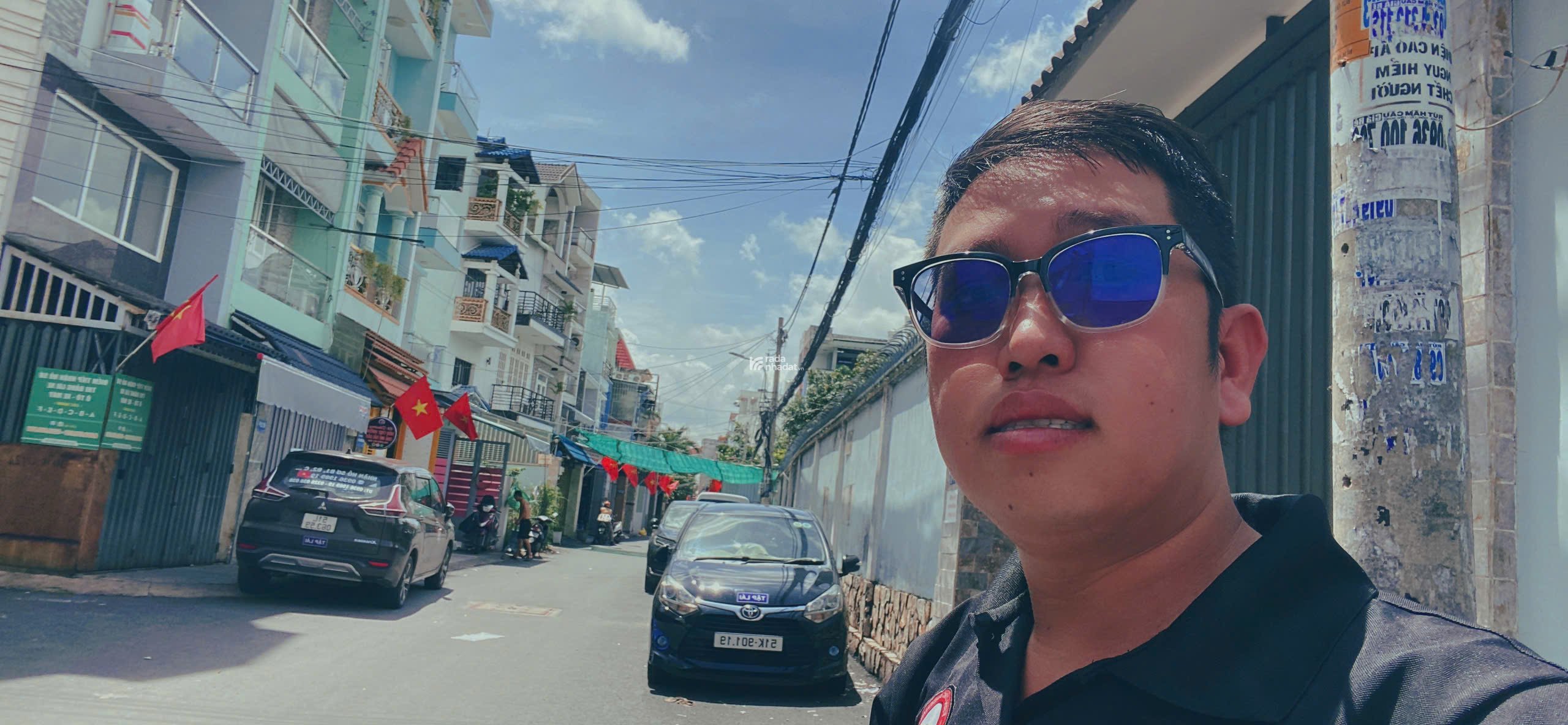 chủ về quê cần bán căn nhà cạnh sân bay gần 81 m2 3 tầng 6 tỷ nhỉnh hẻm oto.