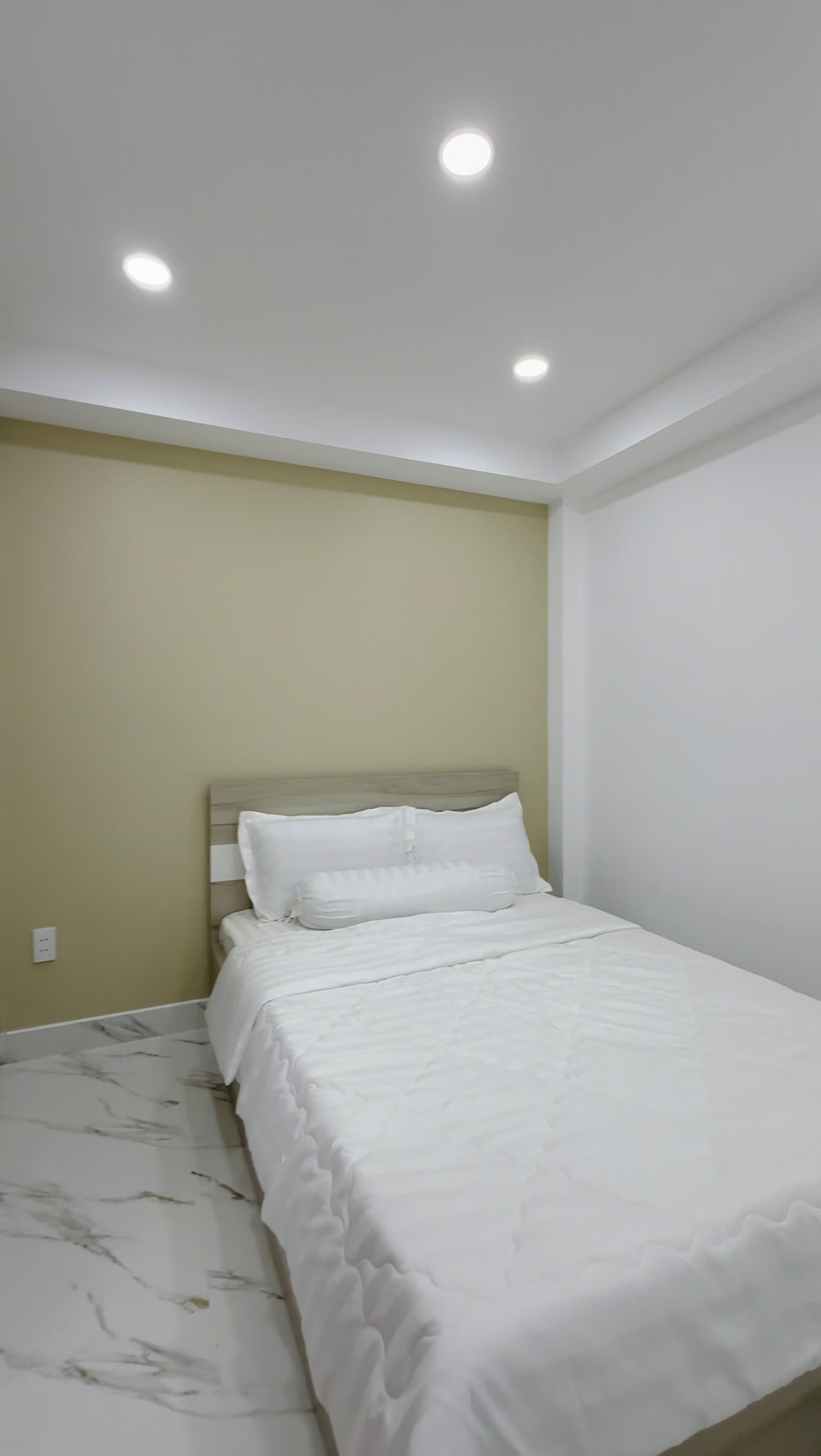 BÁN NHÀ SIÊU RẺ 60,4m2 giá 5,35 tỷ Đường Ni Sư Huỳnh Liên Phường 10 Quận Tân Bình HCM