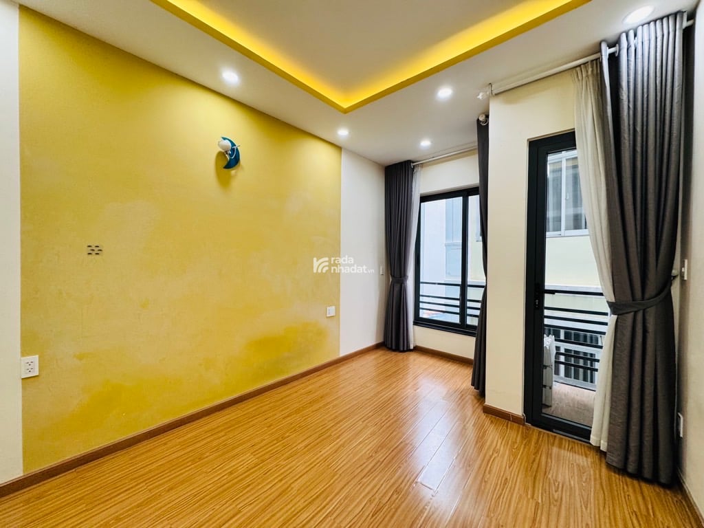 BÁN NHÀ 6 TẦNG KHU PHAN XÍCH LONG PHÚ NHUẬN NHỈNH 7 TỶ