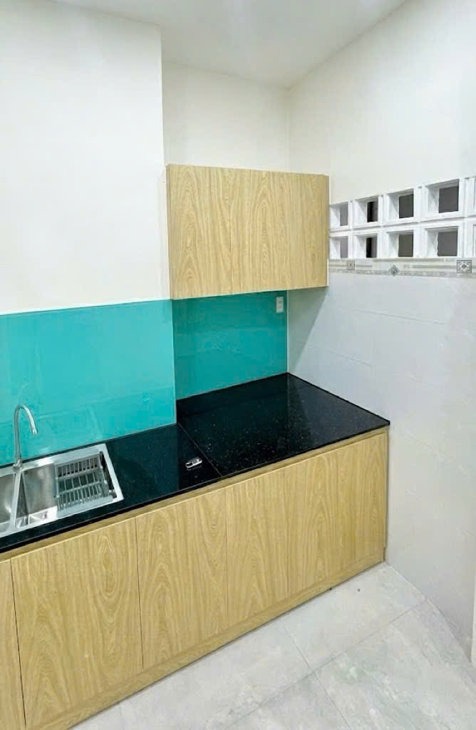 Bán nhà mới Lý Chính Thắng, QUẬN 3, DT 57 m2, giá 7.5 tỷ