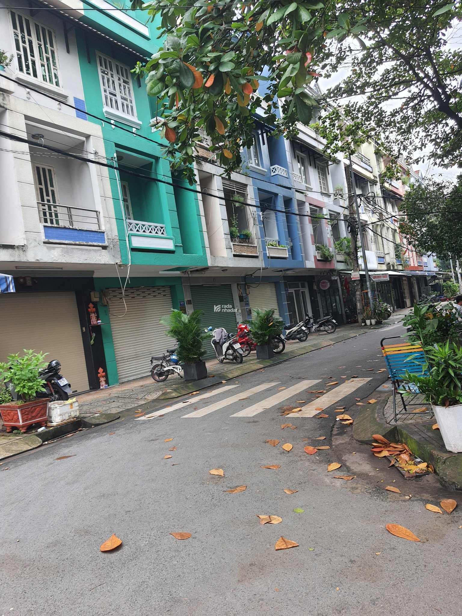 Tân Phú-Lê_Ngã- 4x14- 4 Tầng- Đường 8m- Lề 2m- 5PN - Giáp Tân Bình- Quận 11- 9,4 tỷ. 