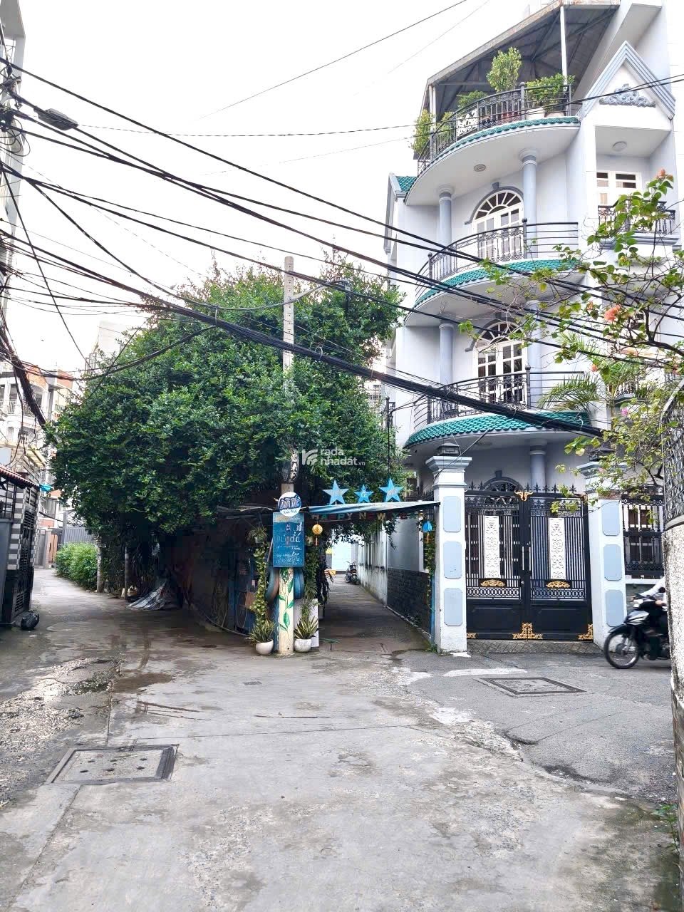 BÁN NHÀ Hoàng Hoa Thám CN 70,8m2 - Ngay chợ Cây Quéo, P.7 - GIÁ 6,6 TỶ Thương lượng Mạnh