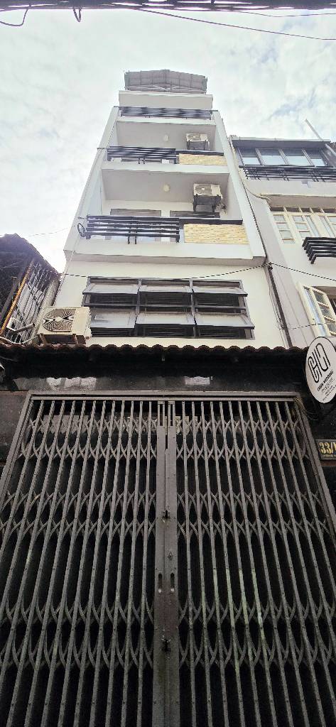 TT TÂN BÌNH - KẾ BÊN QUẬN 3,1,10 - HẺM XE HƠI THÔNG - 3 BƯỚC RA MẶT TIỀN HOÀNG SA 