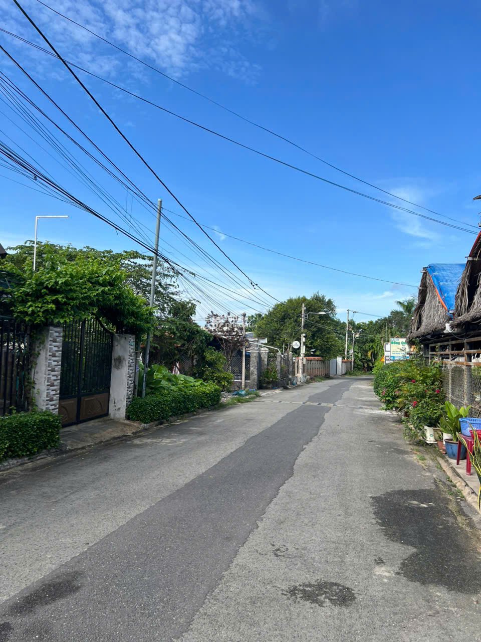 Ngộp bán gấp lô đất full thổ cư 4,5x 20 SHR công chứng ngay - đường xe hơi