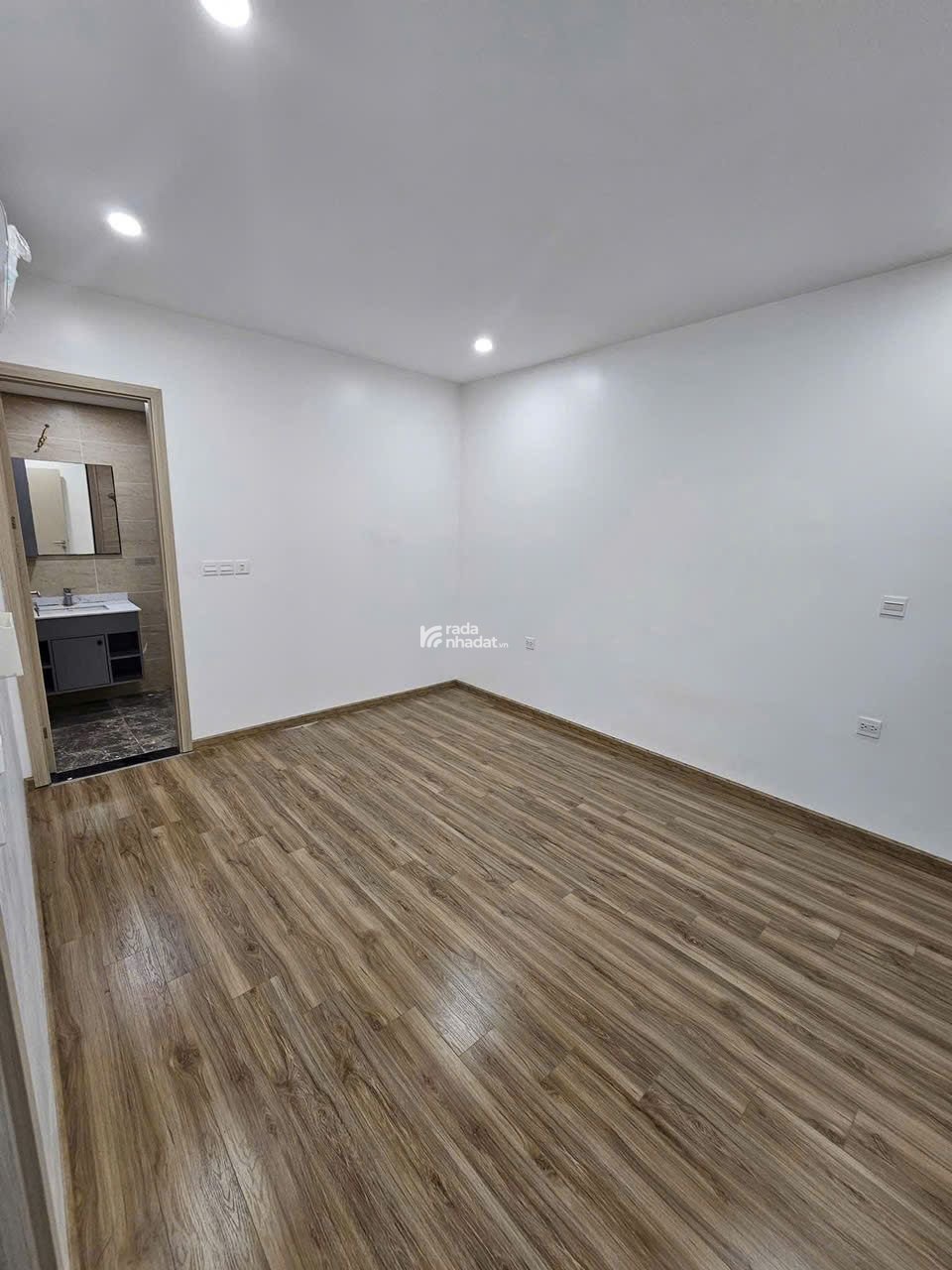 Bán căn hộ 100.5m2 2PN 2WC chung cư Sky Light 125D Minh Khai, Hai Bà Trưng, Hà Nội