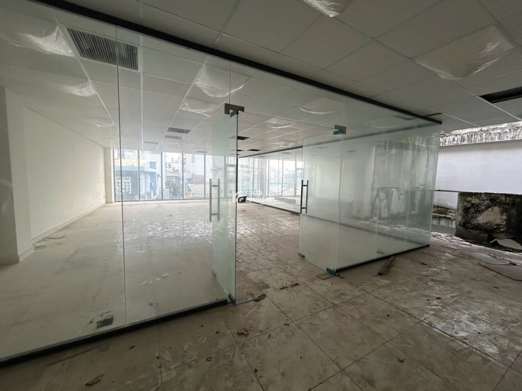 NHÀ VĂN PHÒNG 6 TẦNG - HẺM XE HƠI THÔNG 8m - XE HƠI ĐẬU TRONG HẦM - THUẬN TIỆN MỞ VĂN PHÒNG CTY