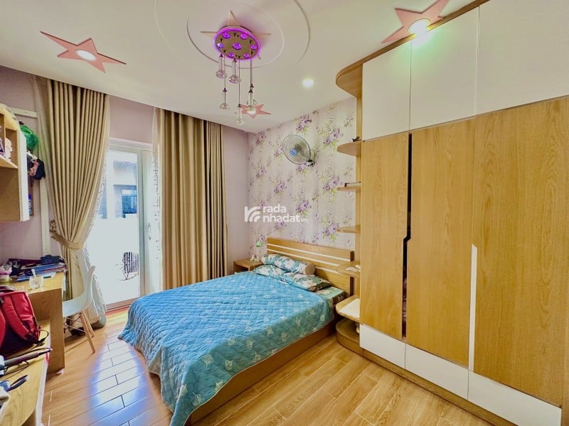 Bán Biệt Thự-hẻm 6m Hoa Bằng-ngang 6.7m-nội thất xịn-sổ vuông-nhà mới