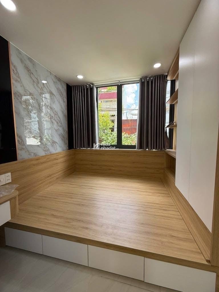 Cần bán nhà HXH đang cho thuê 12tr/tháng, 1T1L 40m2 giá 3.69 tỷ, đường Tô Hiến Thành, P13, Q10, SHR