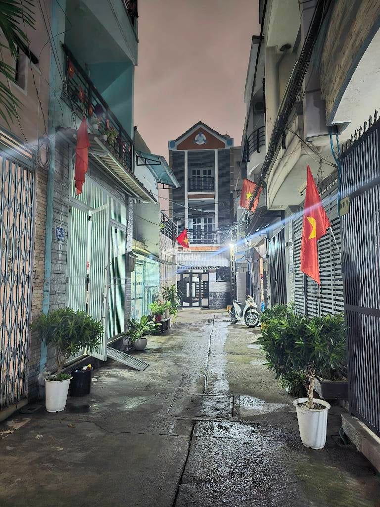 NGAY AEON MALL, HXH LÊ ĐÌNH THÁM, TÂN PHÚ, 45M2 NGANG HIẾM CÓ. GIẢM 550TR CHỈ 6.3T TL TỐT