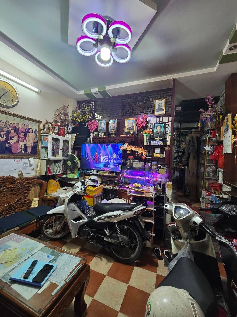 NGAY AEON MALL, HXH LÊ ĐÌNH THÁM, TÂN PHÚ, 45M2 NGANG HIẾM CÓ. GIẢM 550TR CHỈ 6.3T TL TỐT