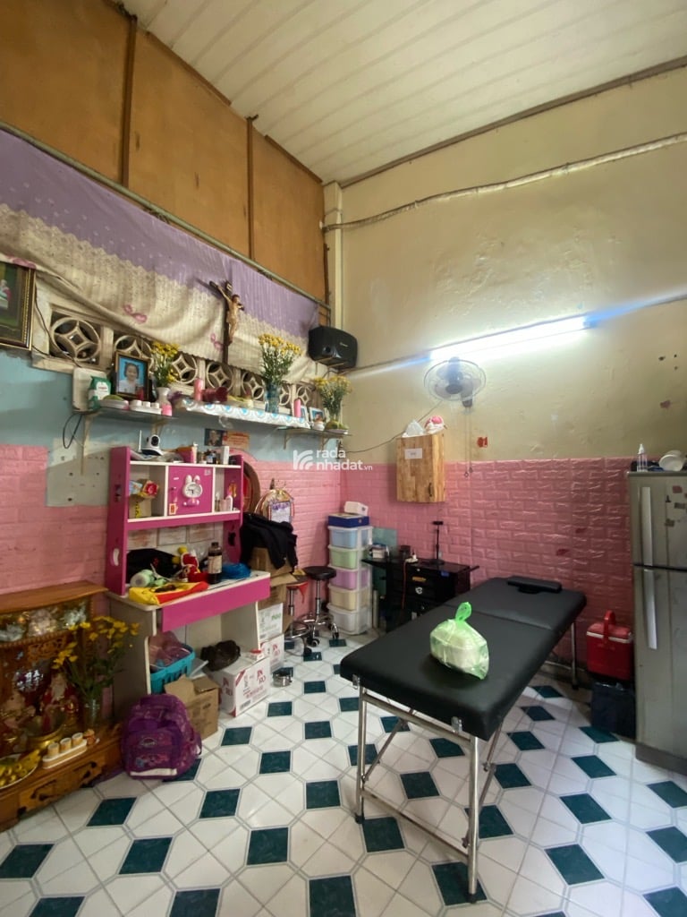 HẺM XE HƠI SÁT NHÀ, LẠC LONG QUÂN, TÂN BÌNH, 40M2 CÓ KC Ở NGAY. GIẢM 350TR CHỈ CÒN 4.34T TL 