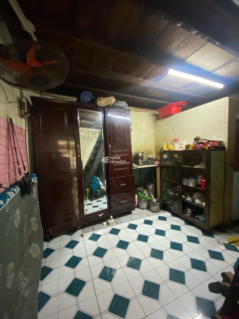 HẺM XE HƠI SÁT NHÀ, LẠC LONG QUÂN, TÂN BÌNH, 40M2 CÓ KC Ở NGAY. GIẢM 350TR CHỈ CÒN 4.34T TL 