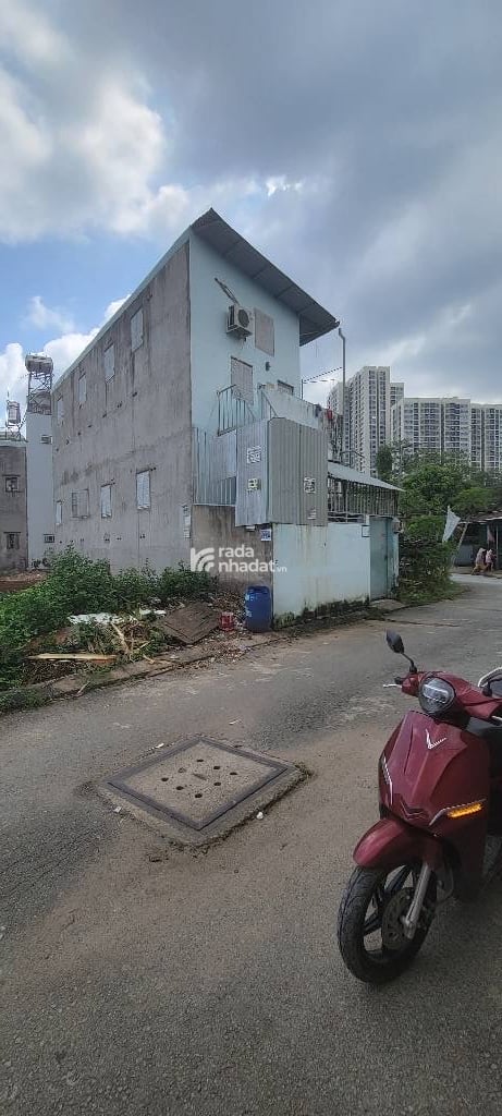 LÔ ĐẤT ĐẸP NGAY VINHOMES GRAND PARK Q9 – CHỈ 4.9 TỶ TL