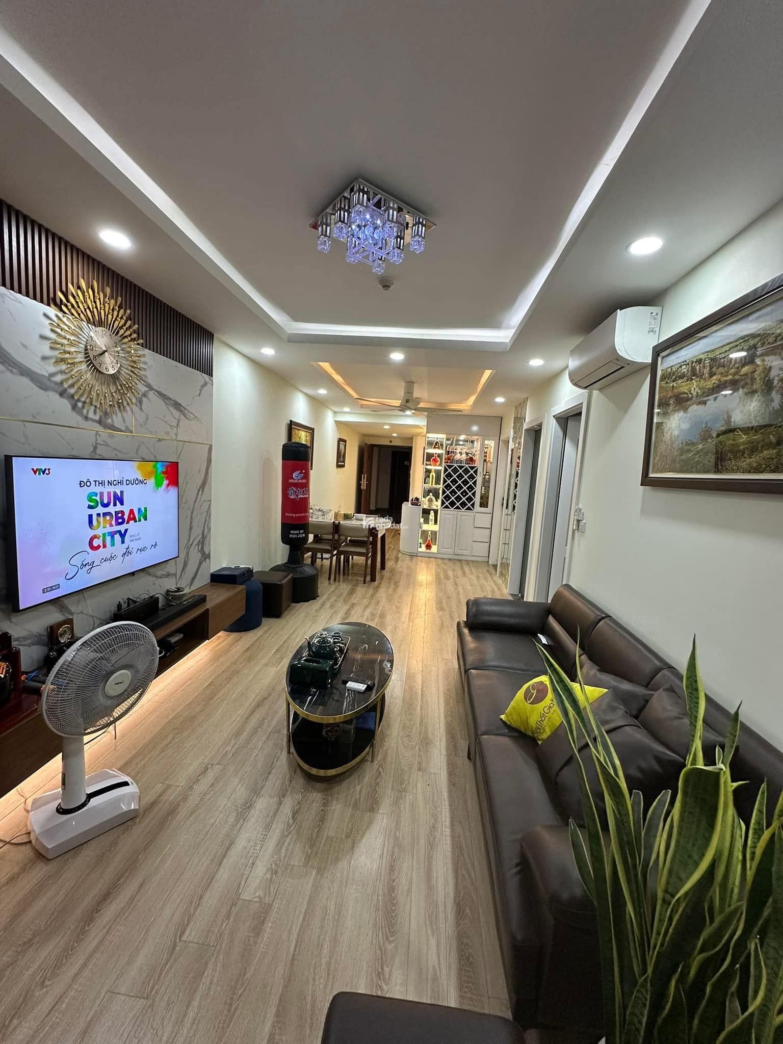 Gia đình chuyển khẩu cần bán căn hộ cao cấp 3 phòng ngủ Gold Tower GIÁ TỐT, để lại đầy đủ nội thất