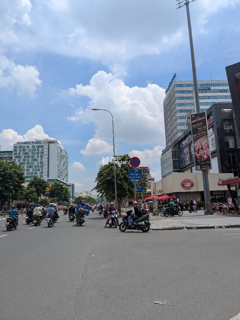 SÁT Q1. HẺM XE HƠI XÔ VIẾT NGHỆ TĨNH, BÌNH THẠNH, 85M2 TIỆN XÂY. GIẢM 350TR CHỈ 11.7T TL 