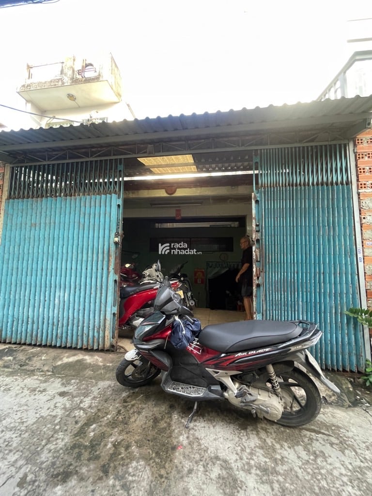 -Vị trí cực đẹp, ngay vòng xoay Phú Lâm đi chuyển nhanh vào các Quận Trung Tâm.  