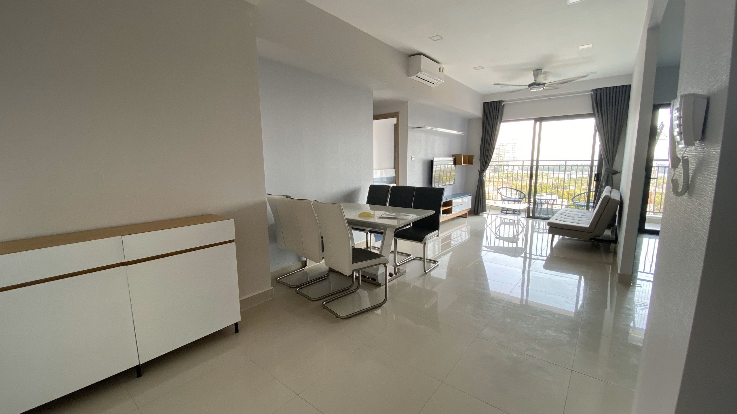 Bán căn 3PN 11,5 tỷ tại The Sun Avenue, 109m2, full nội thất, view sông mát mẻ vào ở ngay