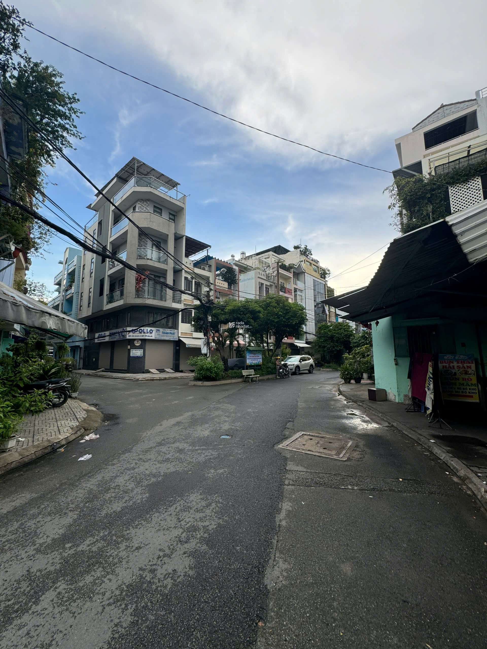 Nhà phố Lạc Long Quân khu dân cư yên tĩnh, hẻm rộng xe hơi GIÁ 11.5 tỷ