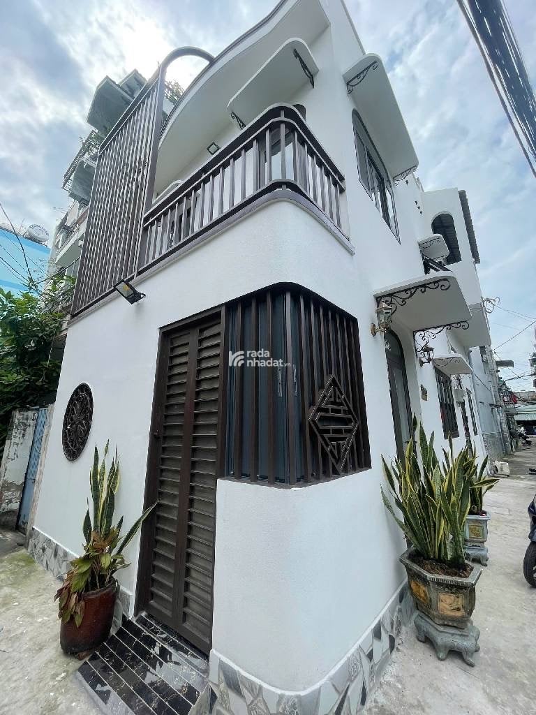 BÁN NHÀ LÔ GÓC 2 MẶT TIỀN – NHÀ MỚI ĐẸP – 3PN – TÂN KỲ TÂN QUÝ, BÌNH TÂN