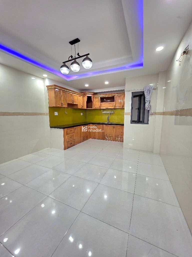 BÌNH TÂN - BÌNH TRỊ ĐÔNG - HẺM XE HƠI - NGAY CHỢ LÊ VĂN QUỚI -  5 TẦNG - BTCT Bình Trị Đông BTĐ Bìn