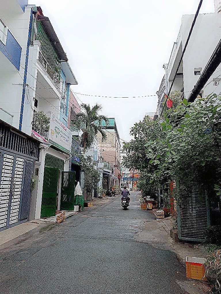 Bán nhà đường dương đức hiền tân phú 