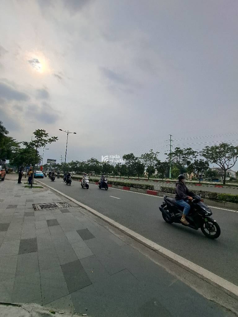 CĂN HỘ C. CẤP ST. MORITZ, MẶT TIỀN PHẠM VĂN ĐỒNG, NỘI THẤT XỊN XÒ, 79m2; 5,2 TỶ.