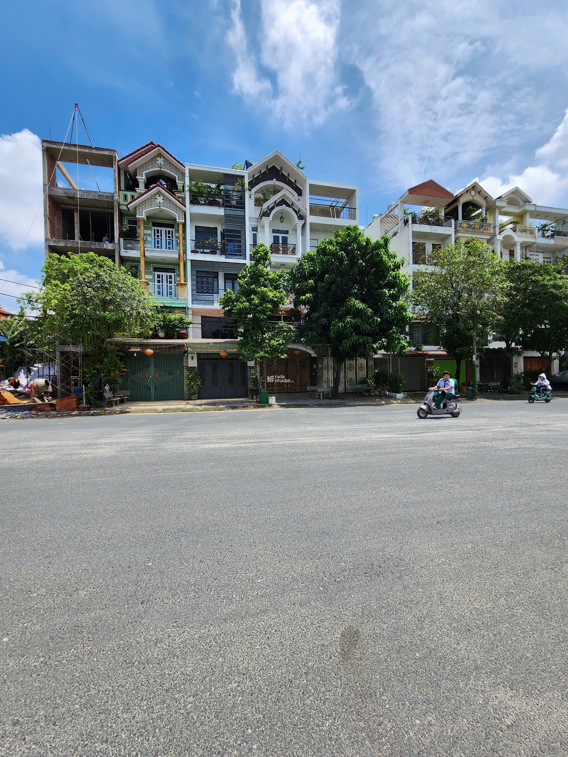 BÁN ĐẤT KHU DÂN CƯ AN SƯƠNG, MẶT TIỀN ĐƯỜNG 30m, DT 4,5x20m