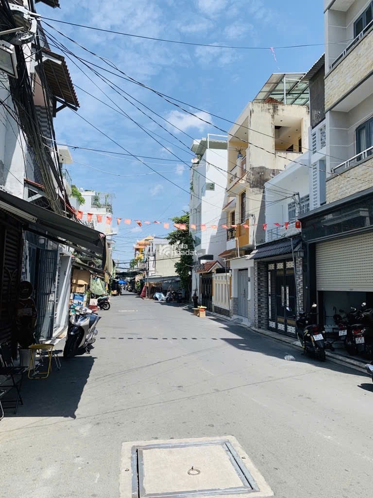 Bán nhà hẻm 10M Lê Văn Lương Q7 --vị trí kinh doanh - ôtô ngủ trong nhà -3 lầu BTCT - nhỉnh 7T TL 