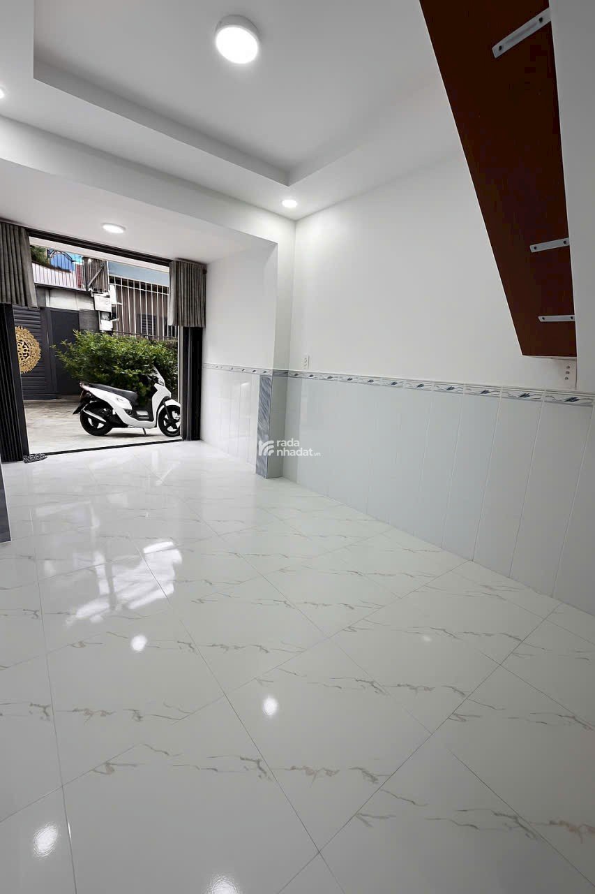 NHÀ ĐÚC BTCT - 3 TẦNG - 80M2 - HẺM 6M - GẦN CHỢ - SÁT KHU DÂN CƯ VĨNH LỘC 