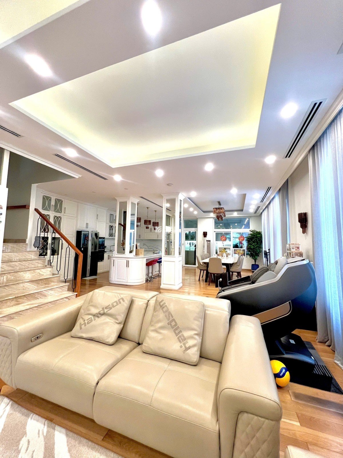 VILLA 2 MẶT TIỀN 175m2. NGANG 8m - 6 PN, 4 TẦNG THANG MÁY - 68 TỶ
