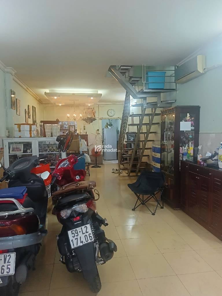 NHÀ VIP NGAY CHỢ PHẠM VĂN HAI, TÂN BÌNH, 54M2 CÓ KC TIỆN CẢI TẠO MỚI. GIẢM 750TR CHỈ 11.2T TL 