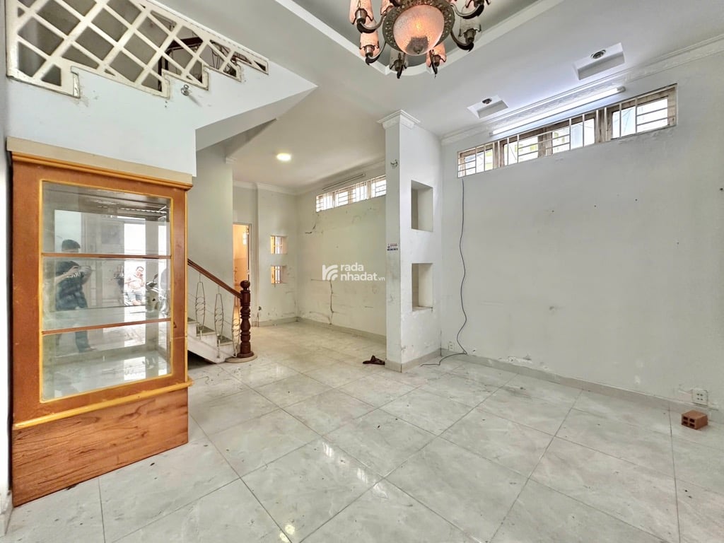 GIÁ GIẢM SIÊU SÂU, HẺM 7M NGUYỄN ĐÌNH CHÍNH, PHÚ NHUẬN, 4 TẦNG MỚI Ở NGAY. GIẢM 6T CHỈ 10.5T TL 