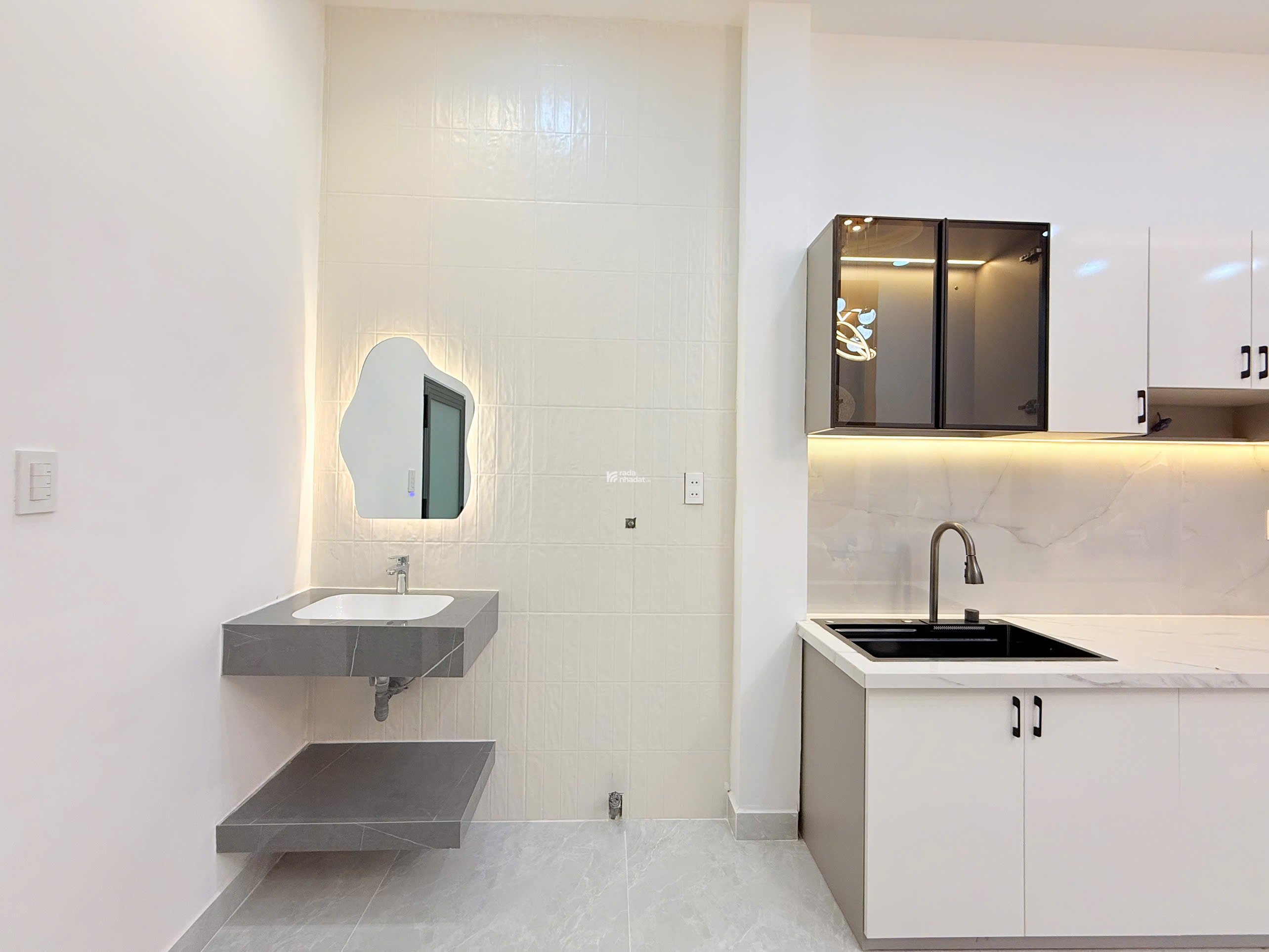 Nhà mới đường xe hơi Lê Văn Duyệt P3 Bình Thạnh