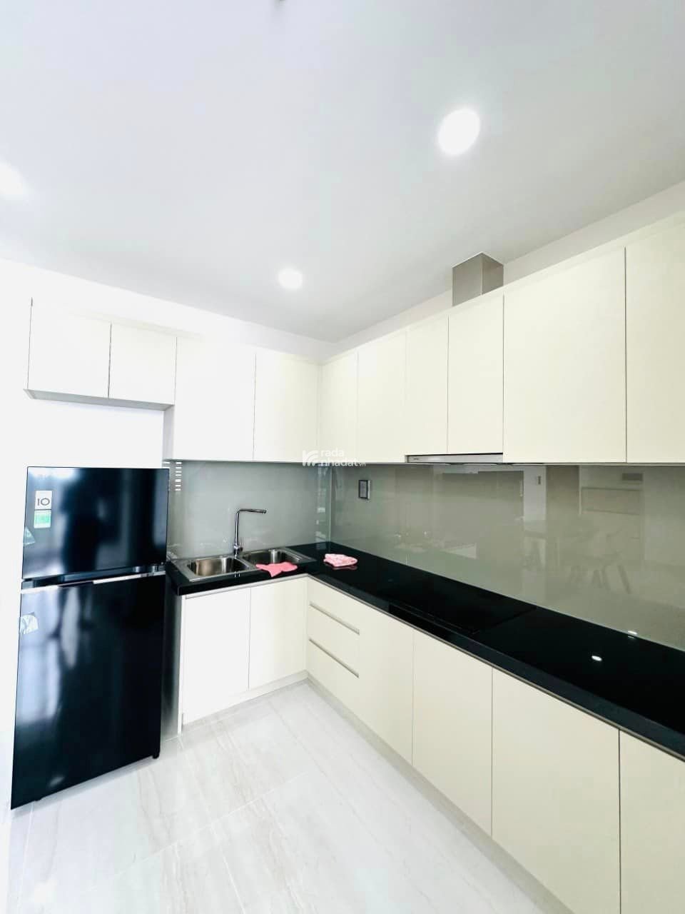 Cho thuê căn hộ 1 phòng ngủ 55m2 đầy đủ nội thất tại Happy One Central, Bình Dương
