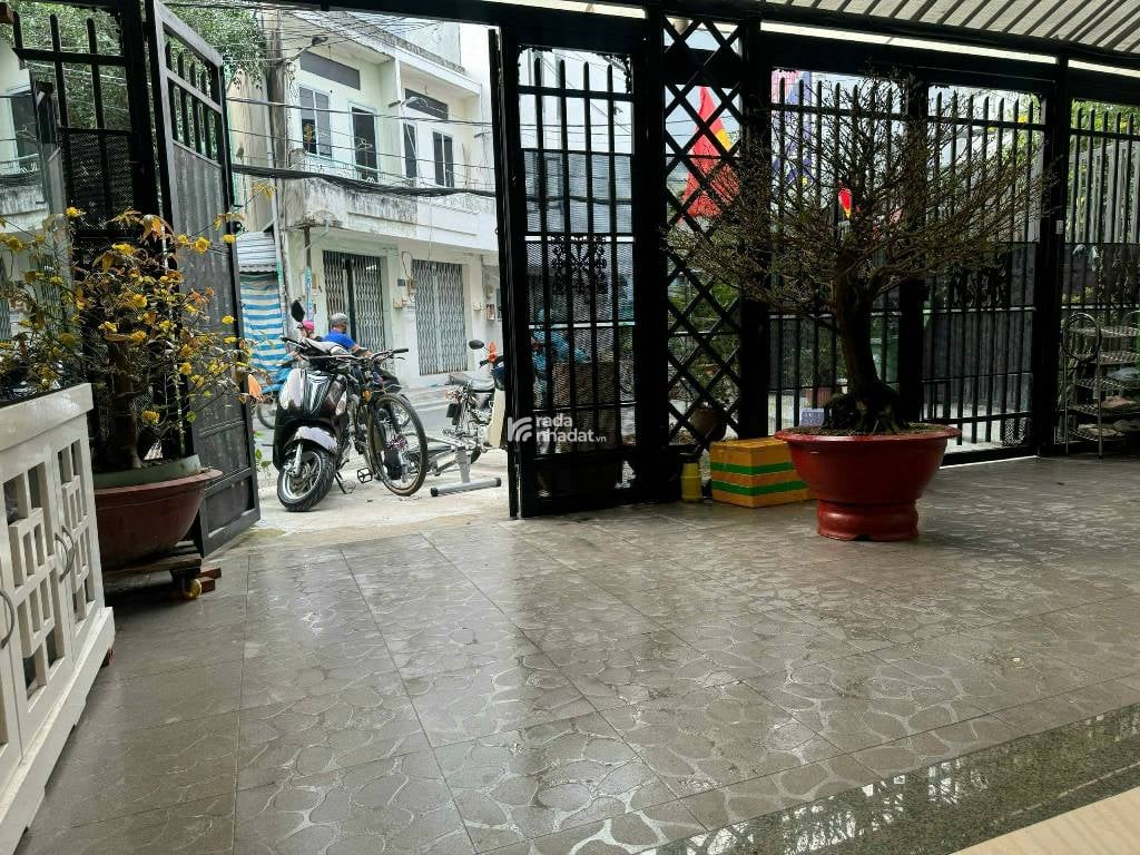  SỔ VUÔNG - NHÀ ĐẸP - HẺM XE HƠI THÔNG TỨ TUNG.