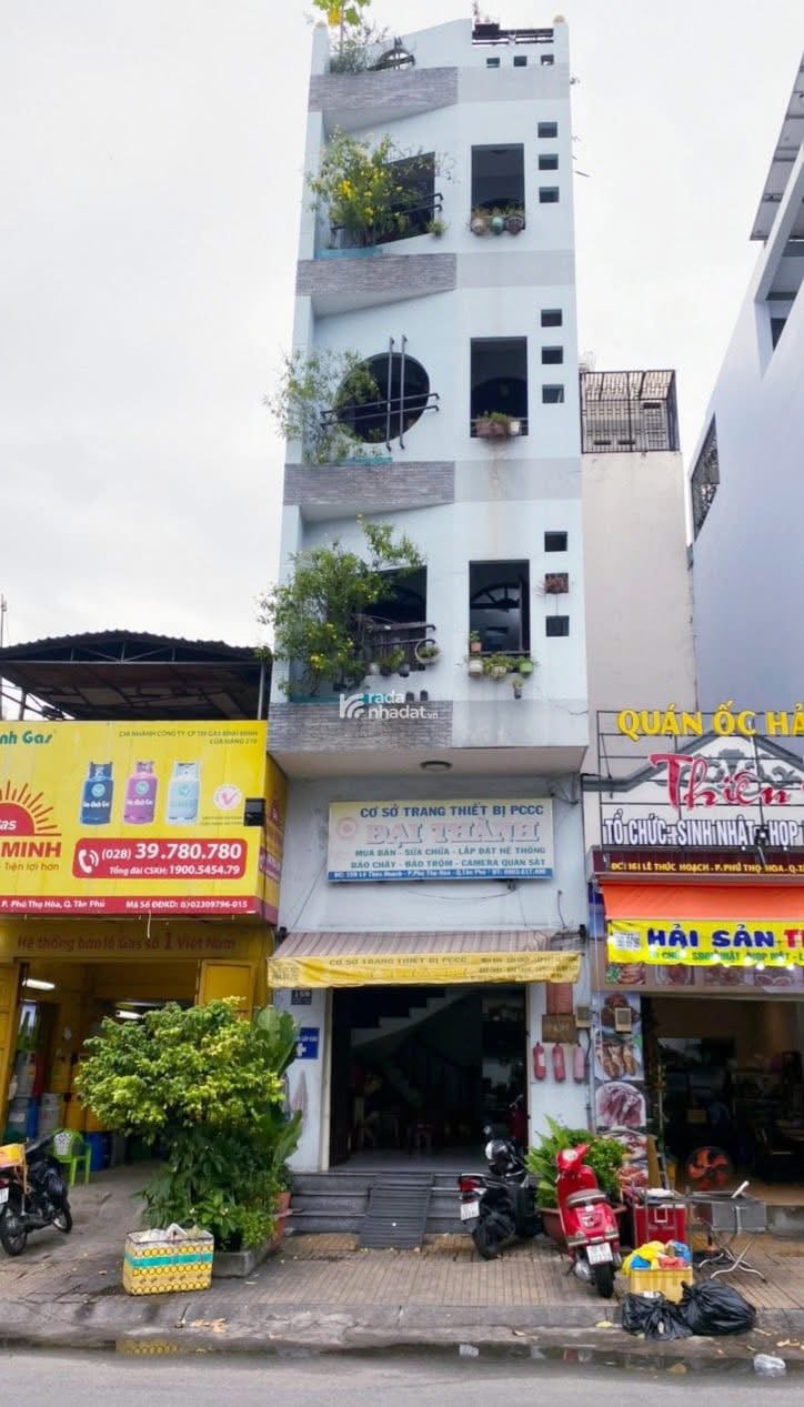 Chính chủ bán nhà mặt tiền đường Lê Thúc Hoạch