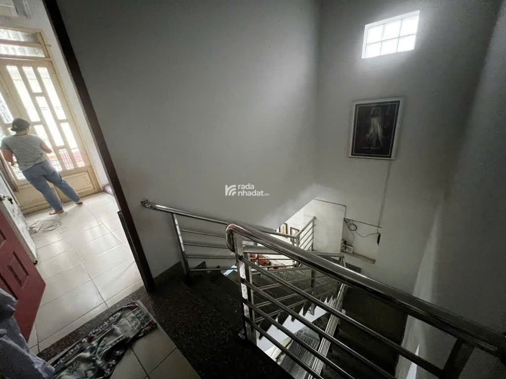Nhà 2 tầng hẻm 3 gác đường số 20, Thủ Đức , 50m2 vuông vức , 5.7 tỷ